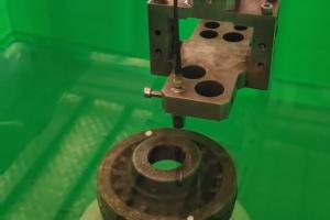 可无人值守水浸超声波探伤系统